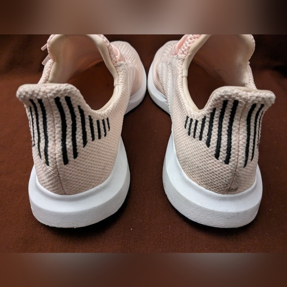 Adidas Pink and White 9 - Picture 6 of 9